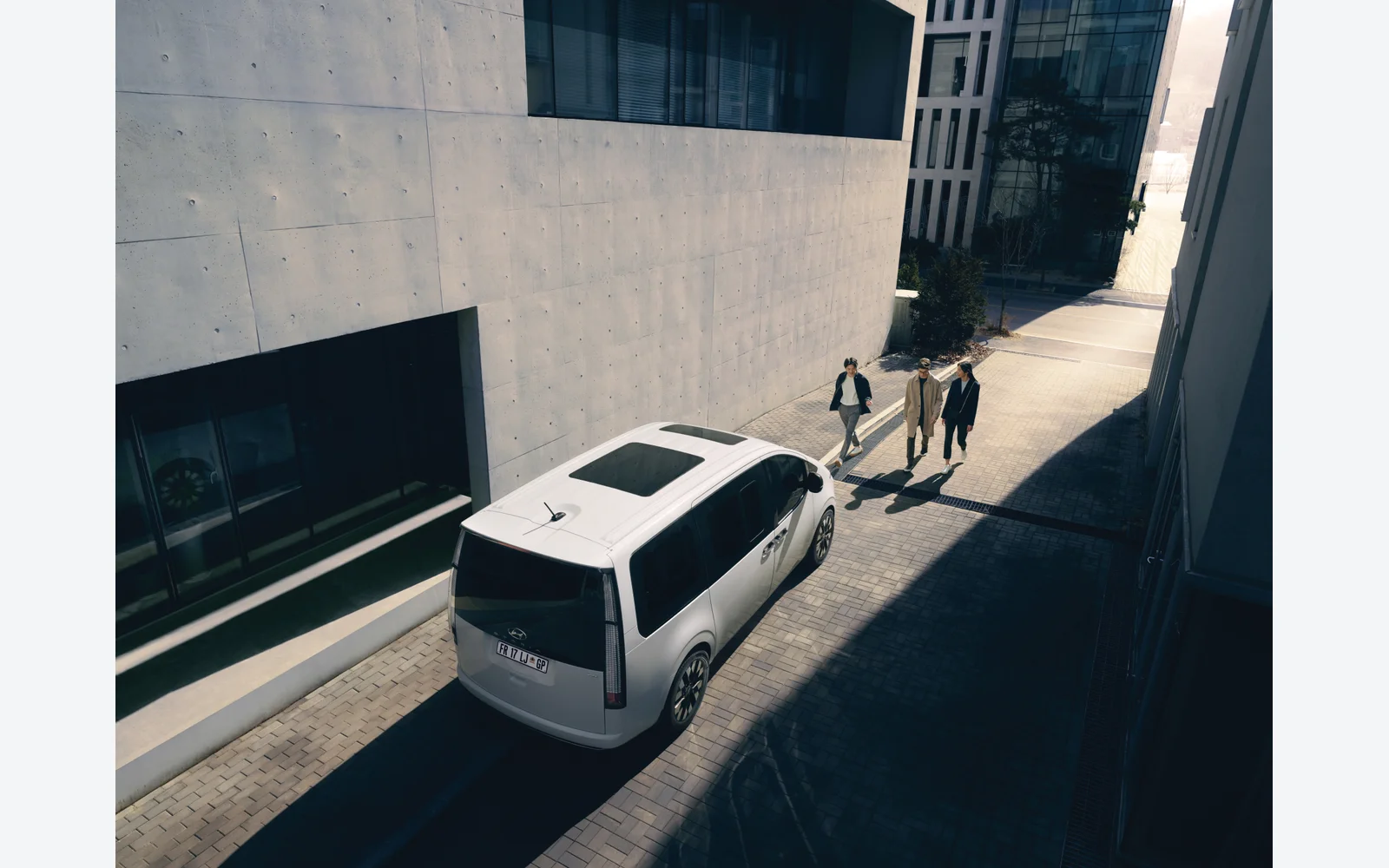 Hyundai STARIA — model imagery